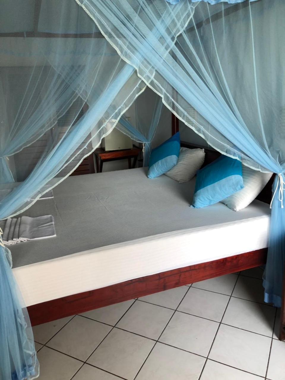 Blue Ocean Villa Hikkaduwa Zimmer foto